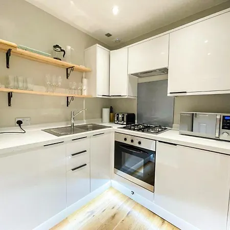 Charming 3 Bed Apartment In Old Town Edinburgh Exterior photo